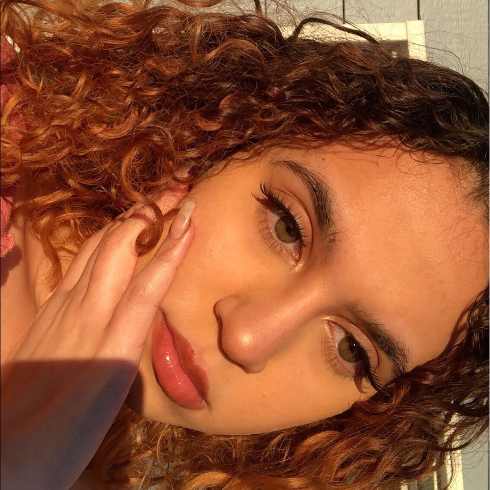 Meet your Posher, Bella